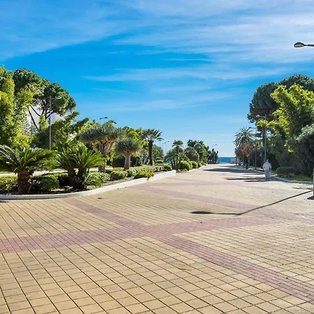 Adm 5 316 Andalucia Del Mar Marbella